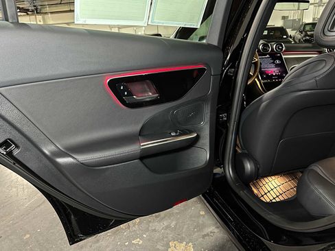 Used 2025 Mercedes-Benz C 300 4MATIC Sedan image 18