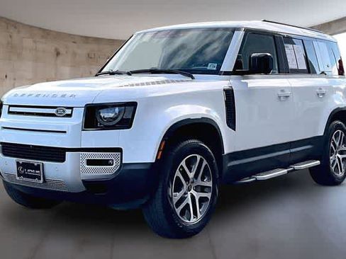 Used 2023 Land Rover Defender 110 SE AWD/4WD image 3