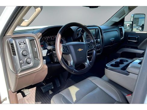 Used 2019 Chevrolet Silverado 3500 LTZ w/ Duramax Plus Package AWD/4WD image 17