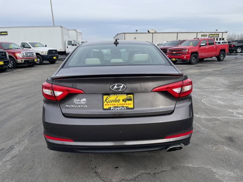 Used 2016 Hyundai Sonata SE image 7