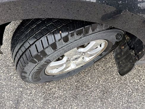 Used 2011 Ford Escape Limited w/ 301A Rapid Spec Order Code image 25