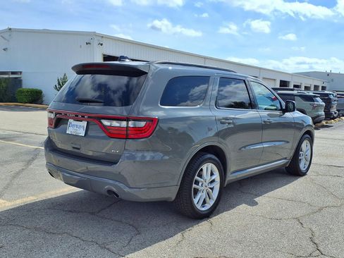 Used 2024 Dodge Durango GT RWD image 2