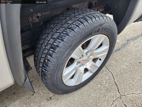 Used 2015 GMC Sierra 1500 SLE w/ SLE Value Package image 9