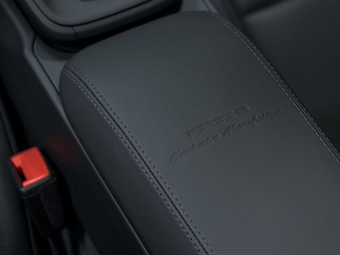 Used 2026 Porsche 911 GTS RWD image 33