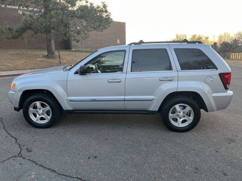 Used 2005 Jeep Grand Cherokee Limited image 7