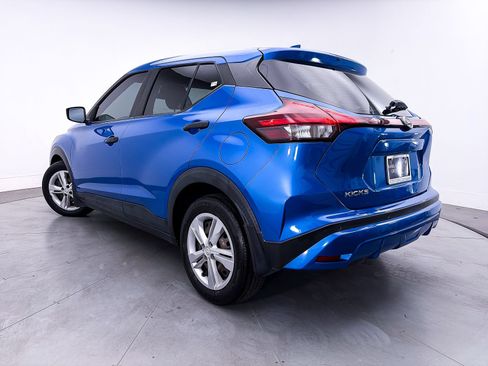 Used 2021 Nissan Kicks S FWD image 2
