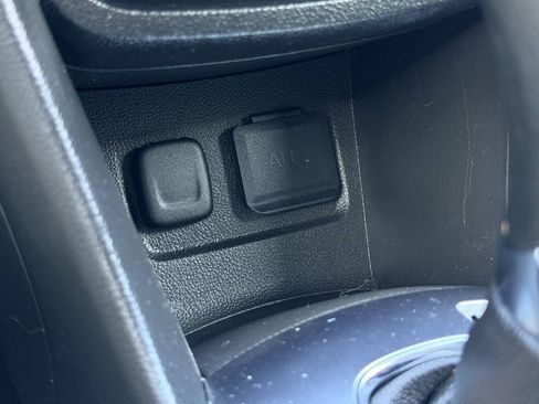 Used 2016 Buick Encore FWD image 37