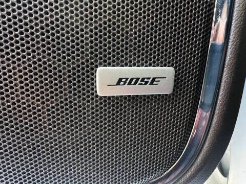 Used 2019 Chevrolet Suburban Premier AWD/4WD image 38