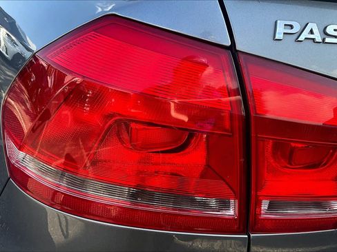 Used 2015 Volkswagen Passat 1.8T Wolfsburg Edition FWD image 28