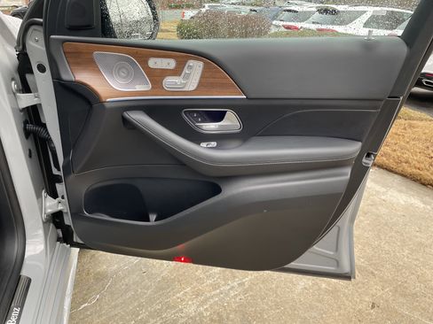 Certified 2026 Mercedes-Benz GLE 450 4MATIC image 47