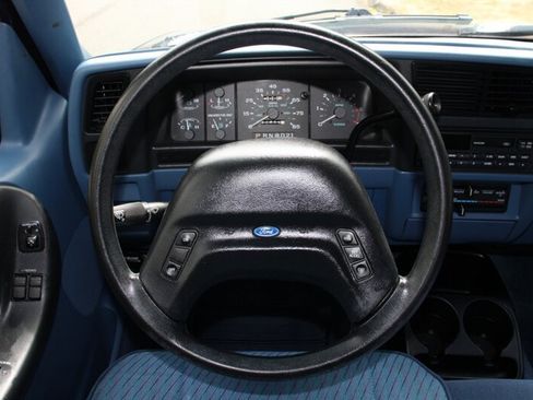 Used 1993 Ford Ranger XLT RWD image 16