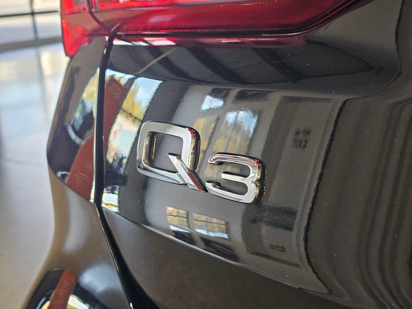 Used 2023 Audi Q3 2.0T Premium Plus w/ Premium Plus Package AWD/4WD image 15