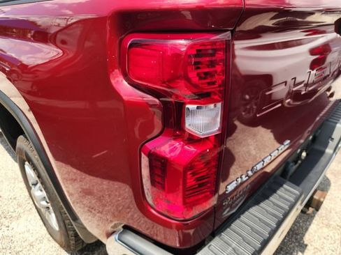 Used 2020 Chevrolet Silverado 2500 LT w/ Texas Edition RWD image 6
