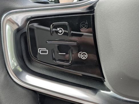 New 2025 Volvo EX90 Plus AWD/4WD image 27
