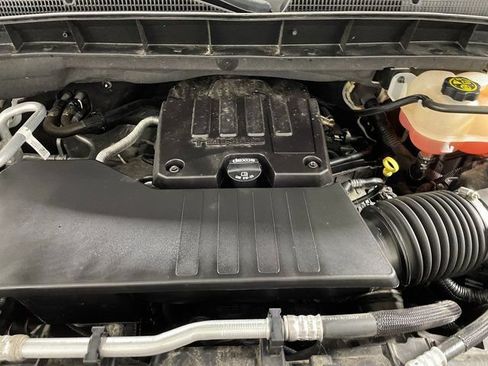 Used 2023 GMC Sierra 1500 SLE AWD/4WD image 23