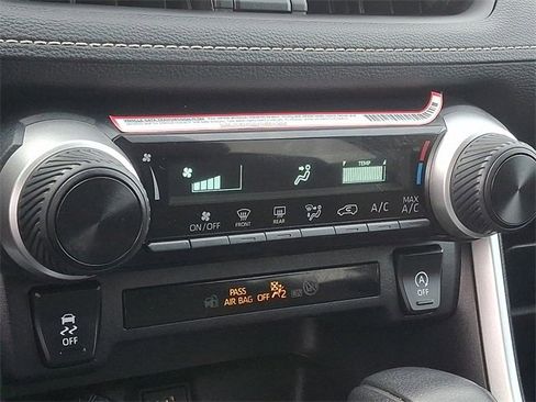 Used 2024 Toyota RAV4 LE image 15