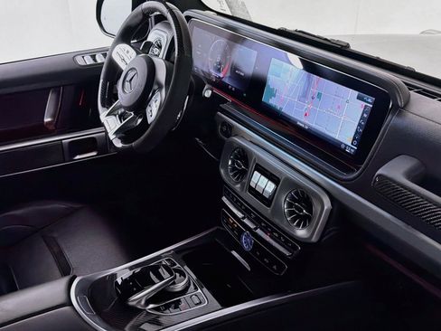 Certified 2022 Mercedes-Benz G 63 AMG 4MATIC image 18