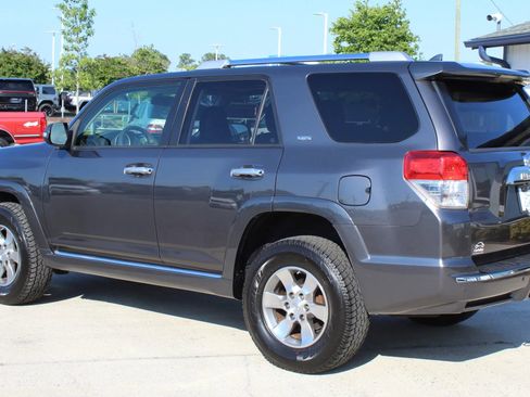 Used 2012 Toyota 4Runner SR5 w/ Convenience Pkg AWD/4WD image 3