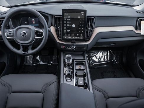 New 2026 Volvo XC60 B5 Plus w/ Protection Package Premier image 21