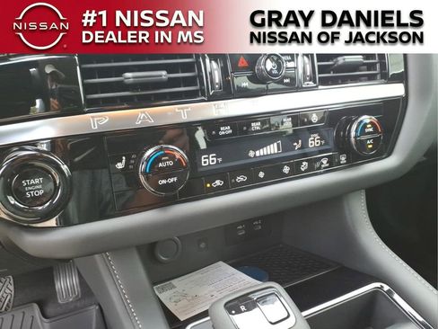 New 2026 Nissan Pathfinder SL FWD image 18
