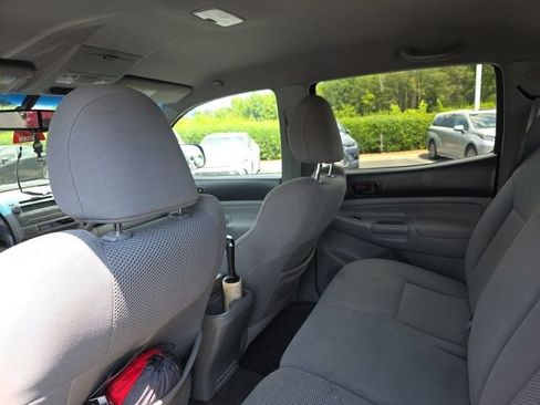 Used 2011 Toyota Tacoma 4x4 Double Cab w/ TRD Sport Pkg image 12