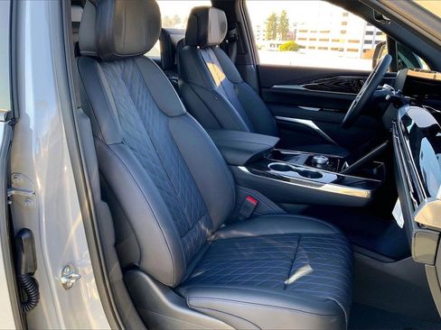 New 2026 Cadillac Escalade IQL Sport 1 w/ LPO, ONYX Package image 36