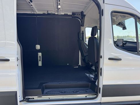 New 2026 Ford Transit 250 148 Medium Roof w/ Load Area Protection Package RWD image 11