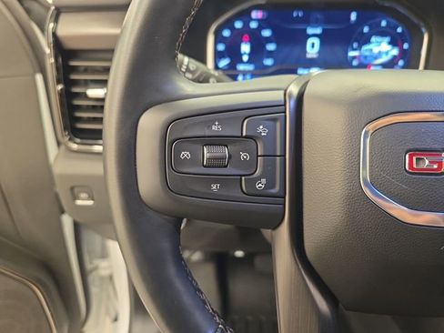 Used 2025 GMC Sierra 2500 AT4 w/ AT4 Premium Plus Package AWD/4WD image 32