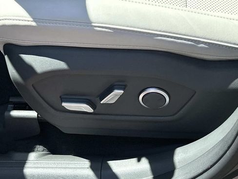 Certified 2025 Hyundai Santa Fe SEL FWD image 17