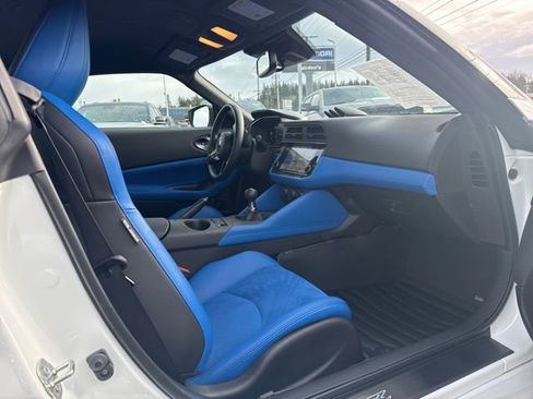 Used 2024 Nissan Z Performance w/ Floor Mat Package image 12