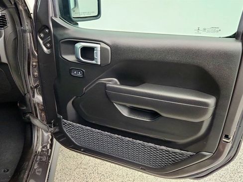 Used 2023 Jeep Wrangler Unlimited Sport AWD/4WD image 26
