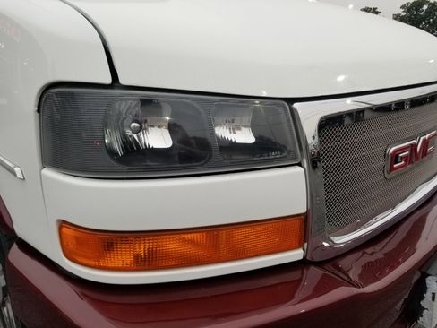 Used 2012 GMC Savana 1500 1500 image 11