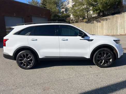 Used 2023 Kia Sorento SX Prestige image 6