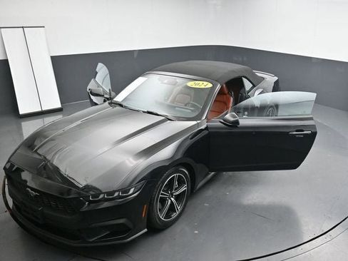 Used 2024 Ford Mustang Premium RWD image 34