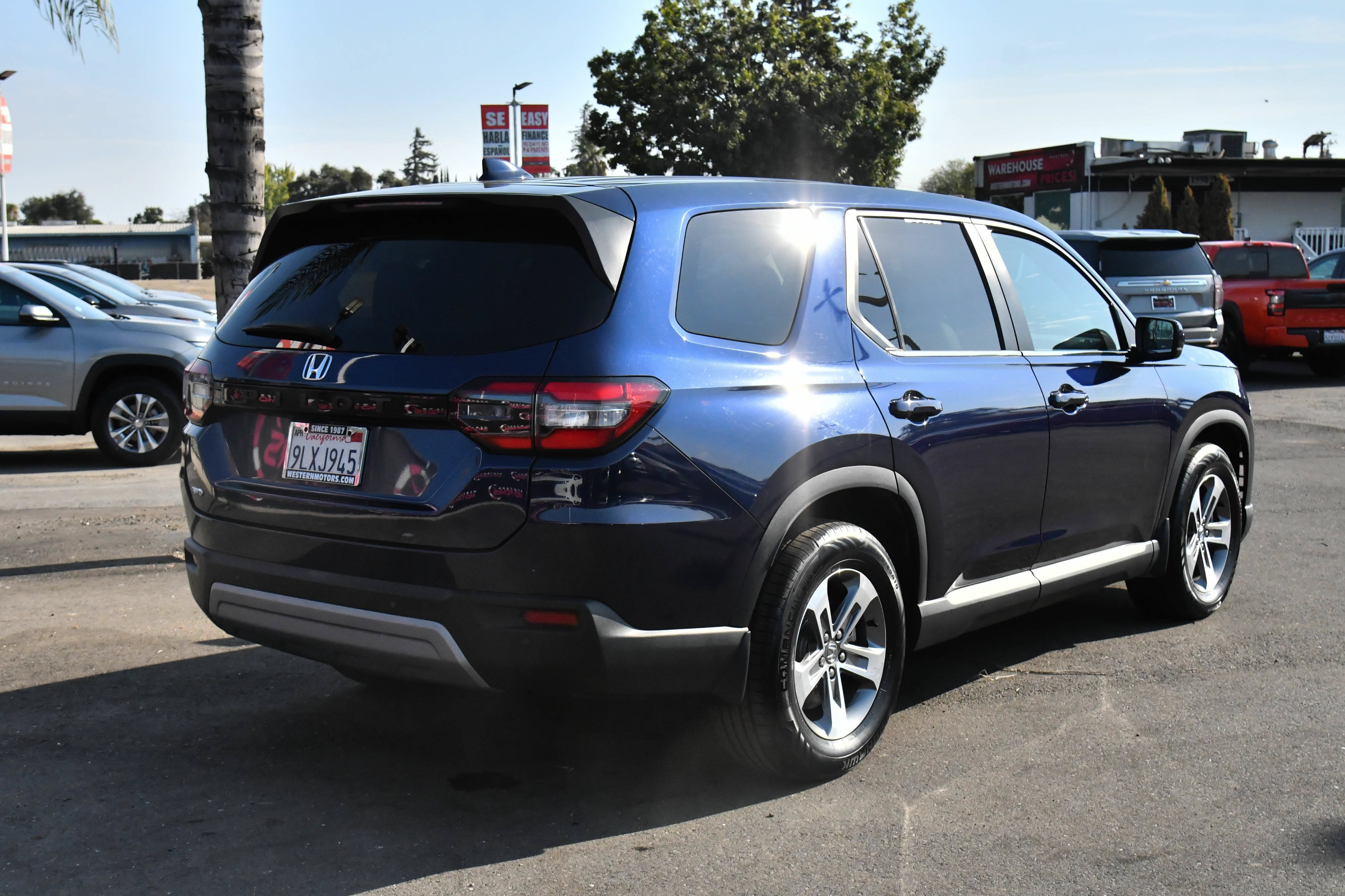 Used 2024 Honda Pilot EX-L image 8