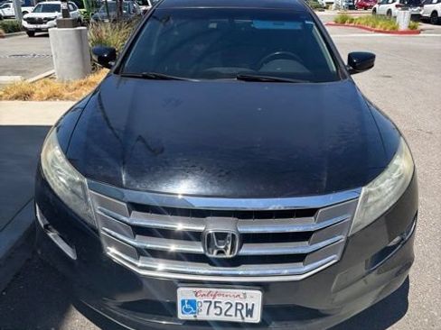 Used 2011 Honda Crosstour EX-L image 2
