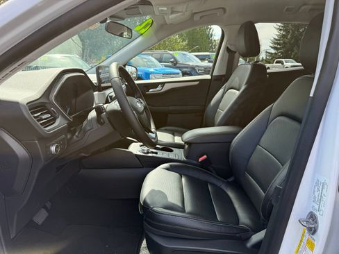 Used 2022 Ford Escape SEL AWD/4WD image 12