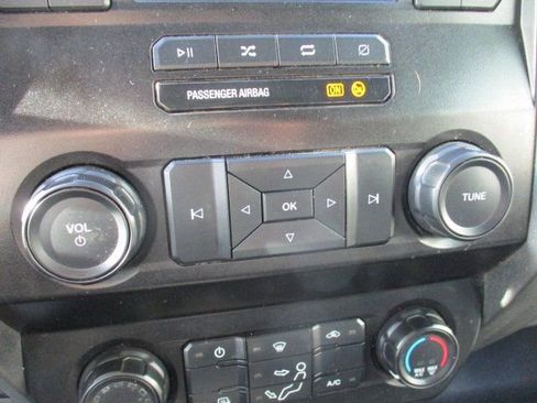 Used 2021 Ford F250 XL w/ Power Equipment Group AWD/4WD image 18