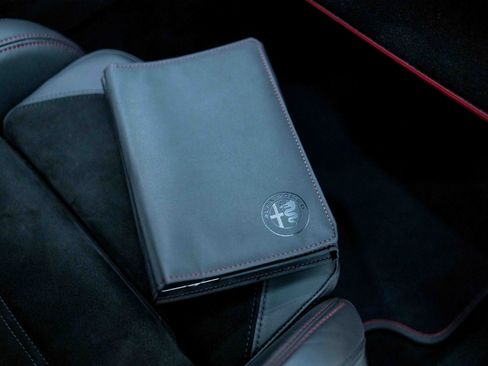 Used 2017 Alfa Romeo Giulia Quadrifoglio image 61