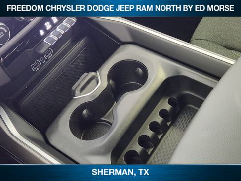 New 2026 RAM 1500 Express AWD/4WD image 17