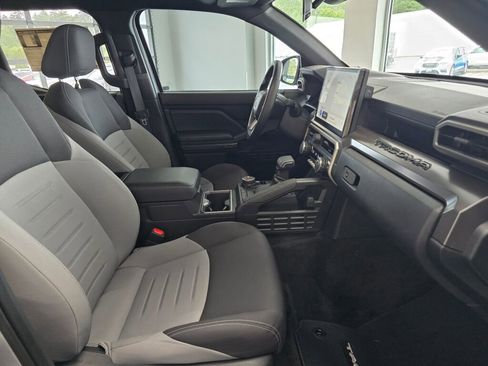 Used 2024 Toyota Tacoma TRD Off-Road AWD/4WD image 47