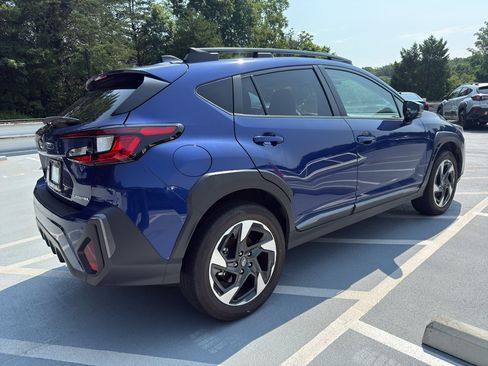 Used 2024 Subaru Crosstrek 2.5i Limited AWD/4WD image 3