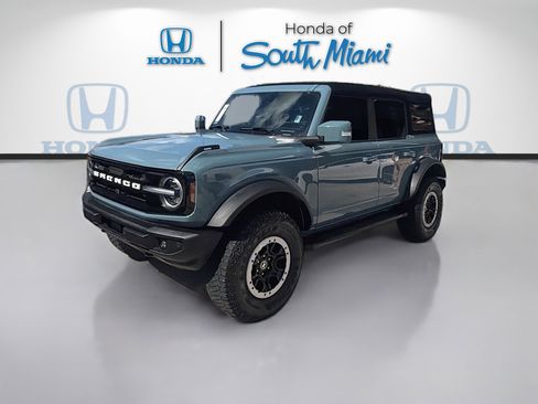 Used 2023 Ford Bronco Outer Banks w/ Sasquatch Package AWD/4WD image 3