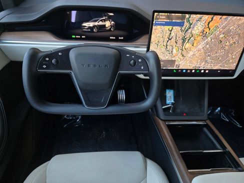 Used 2023 Tesla Model X AWD/4WD image 15