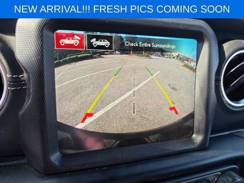 Used 2022 Jeep Wrangler Unlimited Sahara 4xe w/ Cold Weather Group image 10