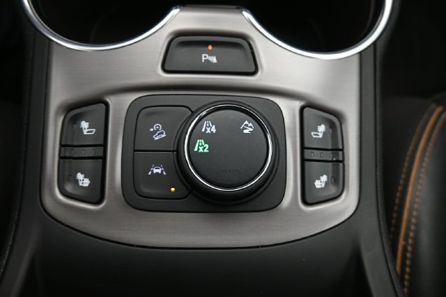 Used 2022 GMC Terrain AT4 w/ Infotainment Package II AWD/4WD image 30