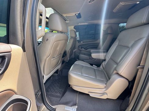 Used 2015 Chevrolet Suburban LTZ AWD/4WD image 9
