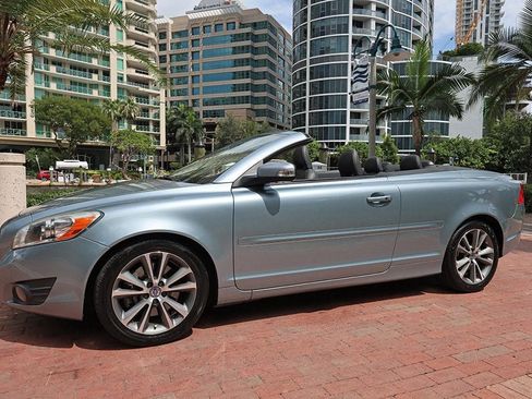 Used 2012 Volvo C70 T5 FWD image 16