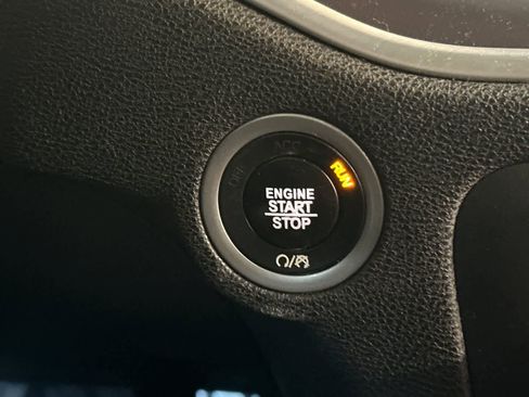 Used 2019 Dodge Charger R/T w/ Driver Confidence Group image 24