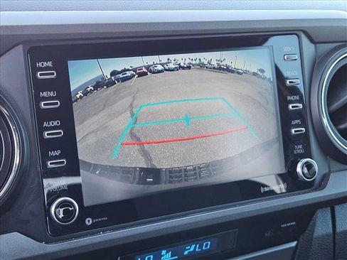 Used 2022 Toyota Tacoma TRD Off-Road w/ Technology Package RWD image 17